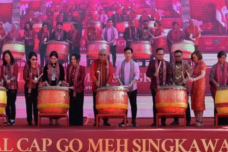 Hadiri Festival Cap Go Meh, Pj Gubernur, Kehadiran Wapres RI Gibran Tercatat Dalam Sejarah