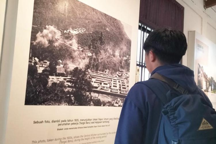 Interaksi Barat dengan  Islam dalam Dunia Pendidikan