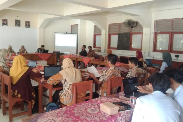 Pelatihan AI Tingkatkan Kompetensi Guru dan Siswa di SMA Muhammadiyah Cepu