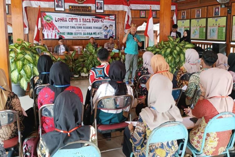 Lomba Cipta dan Baca Puisi Dihadiri Duta Puisi Esai Nasional