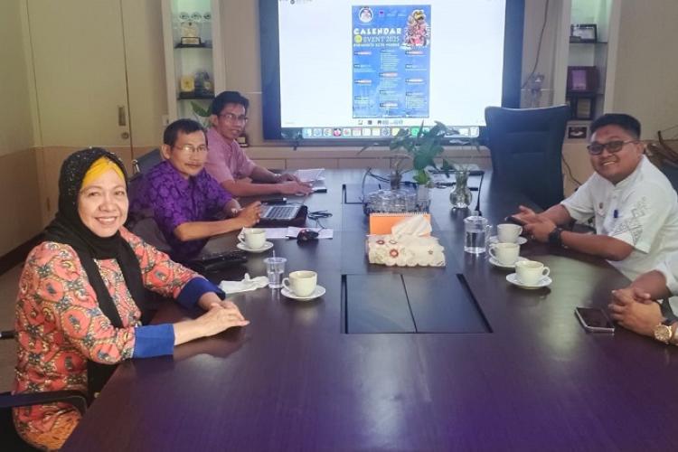Padang Bersiap Menorehkan Sejarah Baru: IMLF ke-III Membawa Literasi, Seni, Sastra, Bahasa dan Budaya Minangkabau ke Panggung Dunia