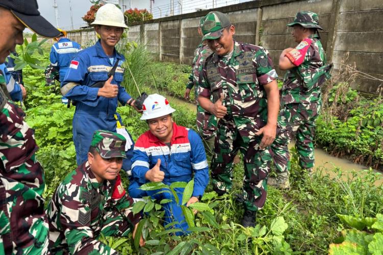 Jumat Hijau, Koramil 0401/Kota dan PT Pertamina SP BBS Tanam 100 Pohon