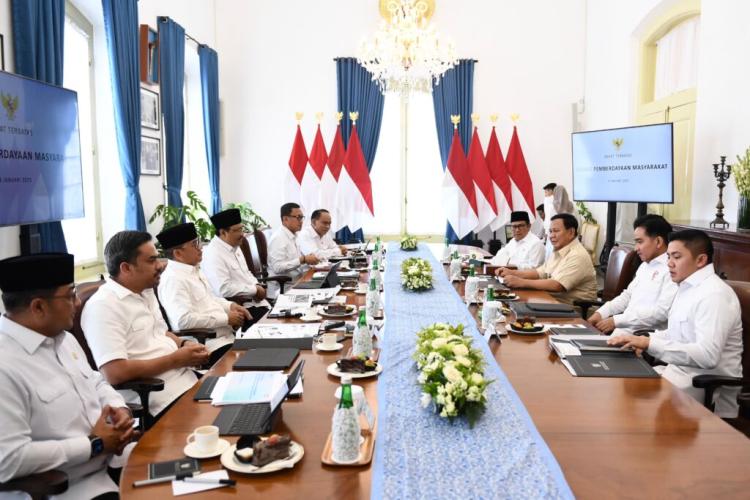 Ratas di Istana Bogor, Presiden Prabowo dan Menko Bahas Langkah Strategis Pemberdayaan