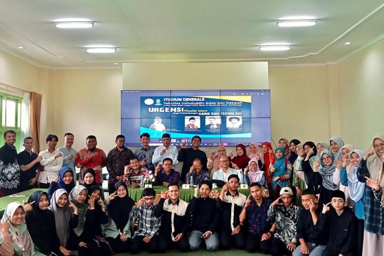 Belajar Filsafat, Yuk! Tapi Jangan Keliru, Ya!
