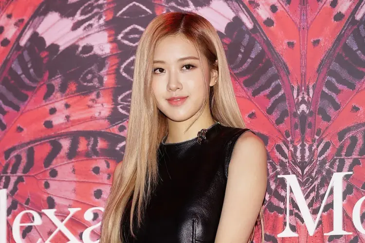 Rose BLACKPINK Siap Gabung dengan The Black Label